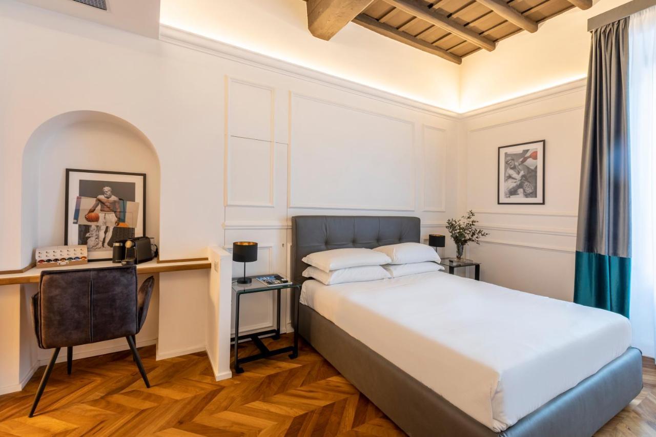 Largo Arenula Suites Рим Екстер'єр фото