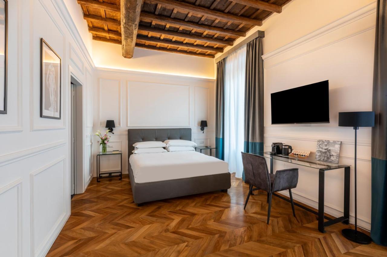 Largo Arenula Suites Рим Екстер'єр фото