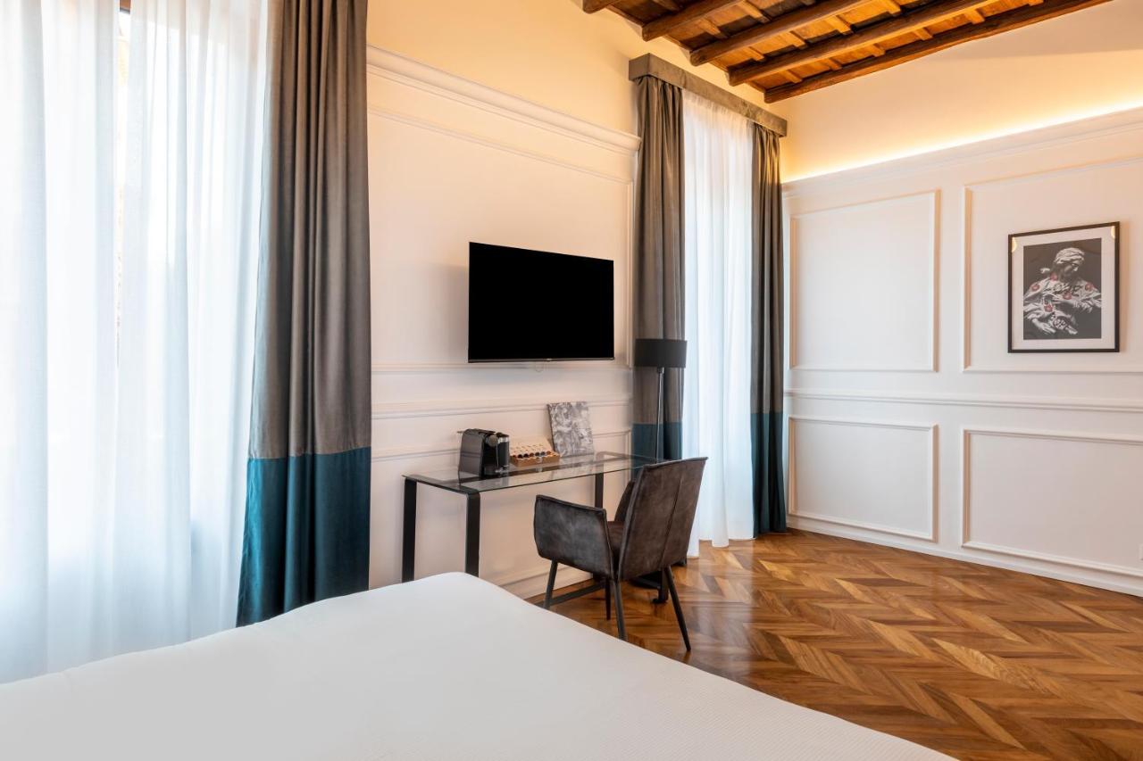 Largo Arenula Suites Рим Екстер'єр фото