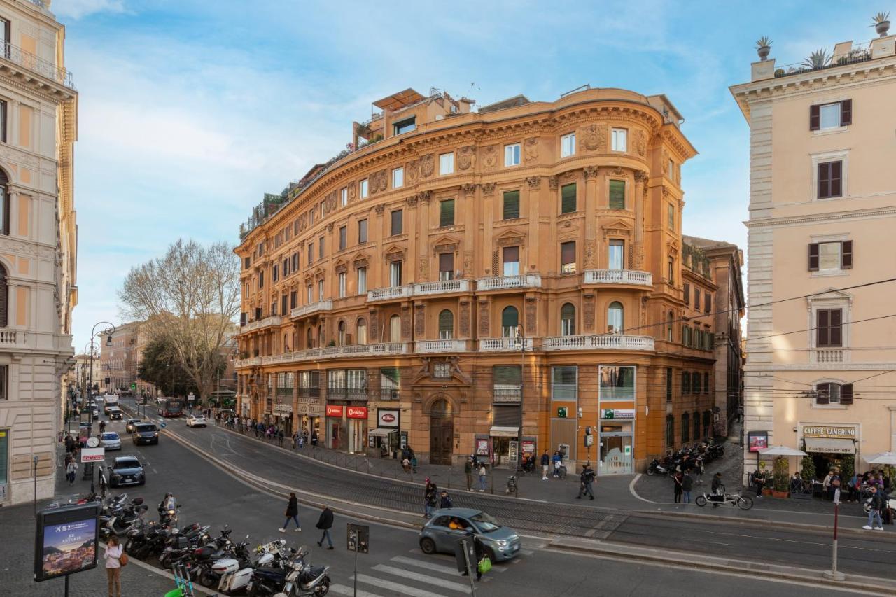 Largo Arenula Suites Рим Екстер'єр фото